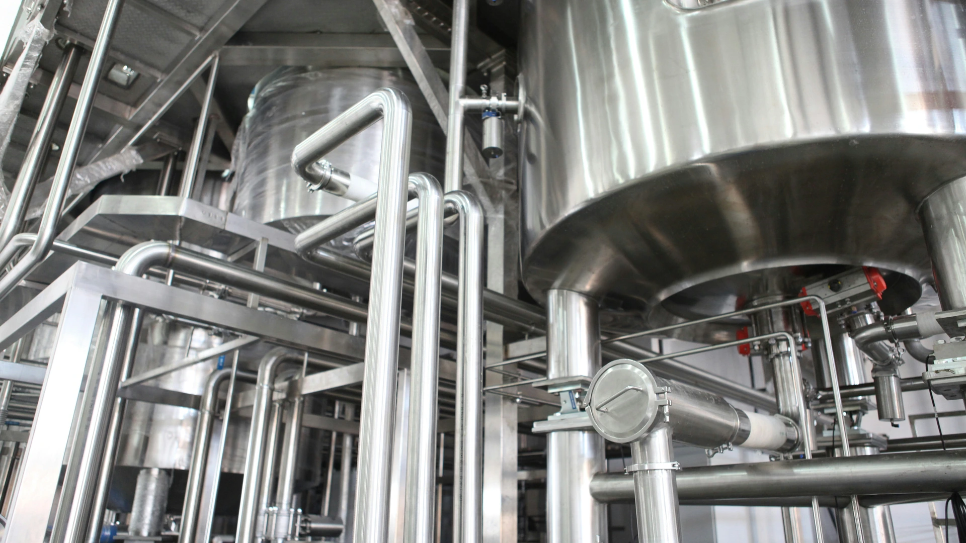 Automated stainless steel chemical reactor production line at PureEpox polymer synthesis facility